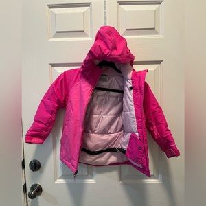 COLUMBIA YOUTH SKI JACKET like new! A lot of great details! Size XXS, runs large